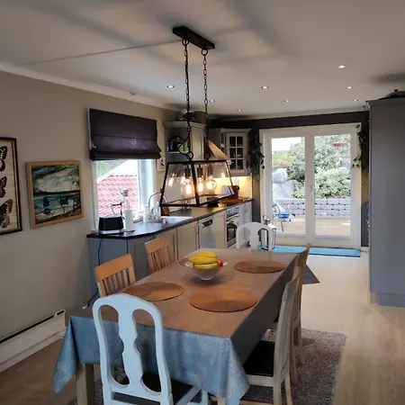 Nearby Bergen, Midtunlia 27d Μπέργκεν