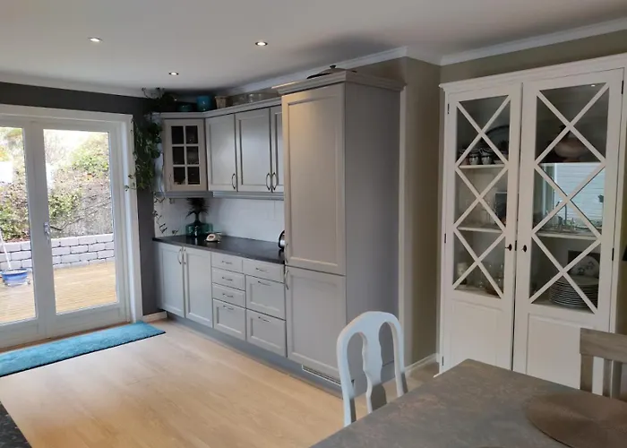 Holiday home Nearby Bergen, Midtunlia 27d Bergen